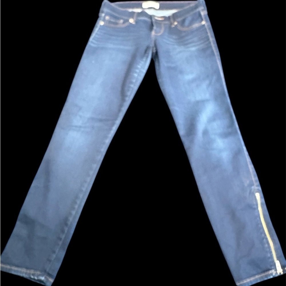 Express Blue Skinny Jeans with‎ Classic Distressed Style
